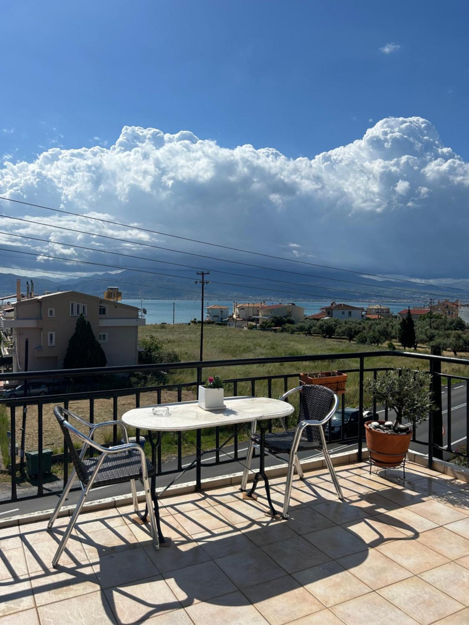 Lena S Apartment Навпакт Екстер'єр фото